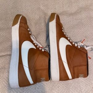 Dark russet Nike blazer size 11 men’s